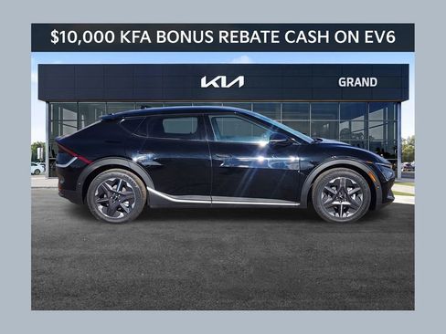 New 2025 Kia EV6 Light w/ Light LR Technology Package image 1