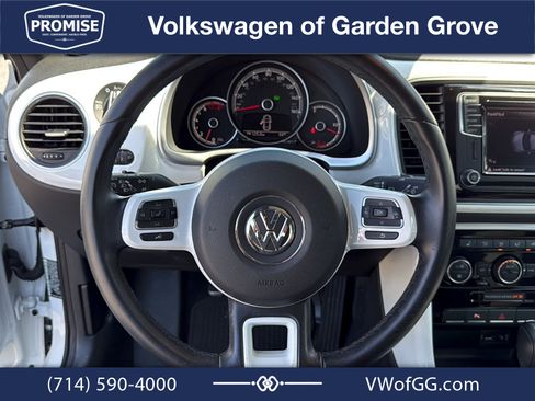 Used 2018 Volkswagen Beetle 2.0T SE w/ SE Premium Package FWD image 19