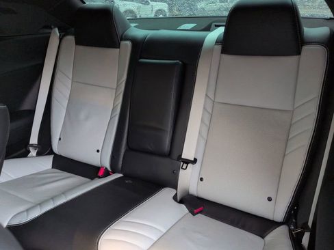 Used 2022 Dodge Challenger SRT Hellcat RWD image 17