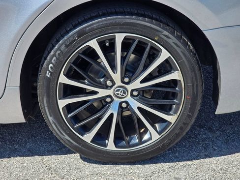 Used 2019 Toyota Camry SE FWD image 20