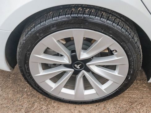 Used 2021 Tesla Model 3 Long Range image 13