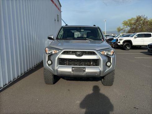 Certified 2018 Toyota 4Runner TRD Off-Road Premium image 2