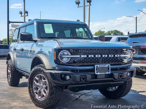 Used 2025 Ford Bronco Badlands AWD/4WD image 1
