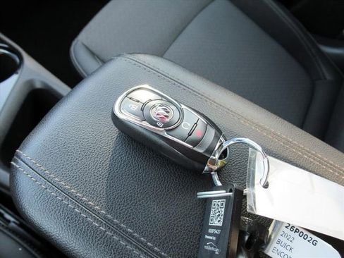 Used 2022 Buick Encore GX Select image 29