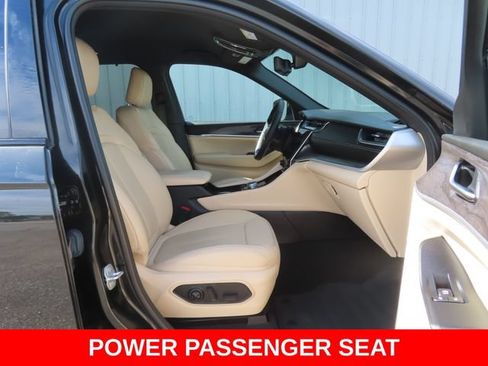 Used 2023 Jeep Grand Cherokee Limited w/ Luxury Tech Group II AWD/4WD image 26