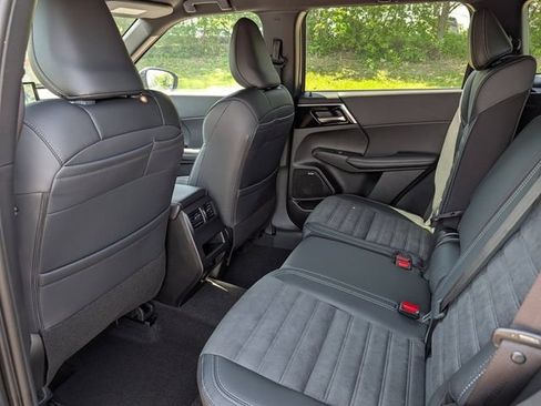 New 2026 Mitsubishi Outlander LE AWD/4WD image 5