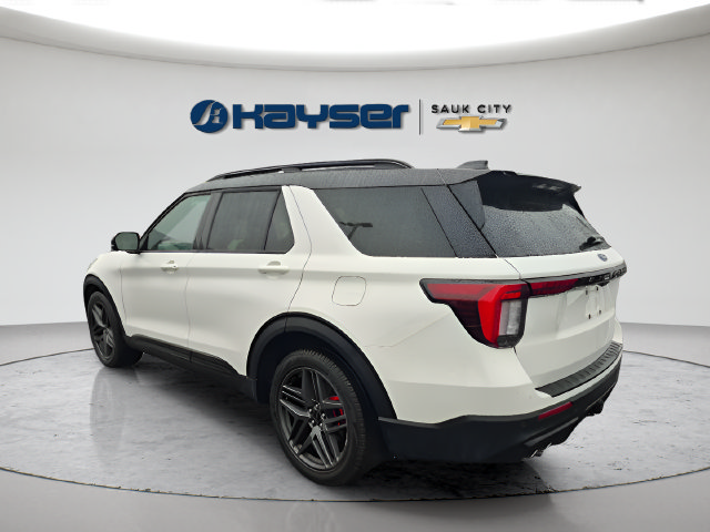Used 2025 Ford Explorer ST AWD/4WD image 5