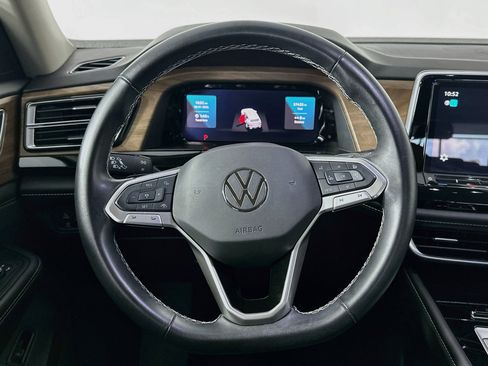 Used 2025 Volkswagen Atlas SE FWD image 18