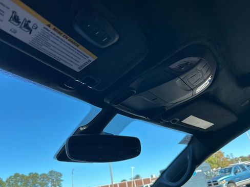 New 2026 Chrysler Pacifica Pinnacle image 21