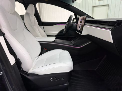 Used 2026 Tesla Model X Plaid AWD/4WD image 26