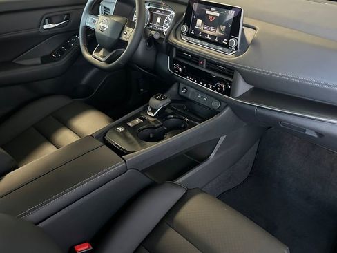 New 2026 Nissan Rogue SV w/ SV Premium Package image 14