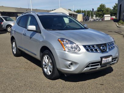 Used 2013 Nissan Rogue SV w/ Premium Pkg