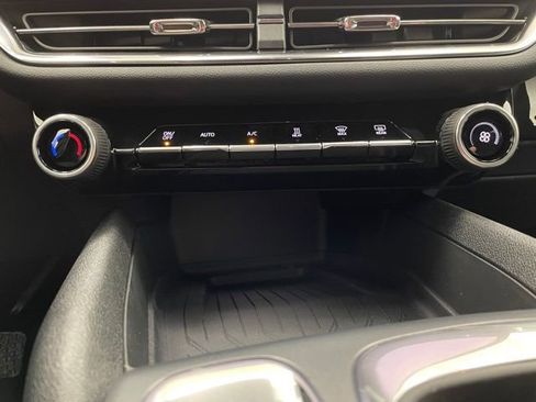 New 2026 Chevrolet Equinox EV LT image 6