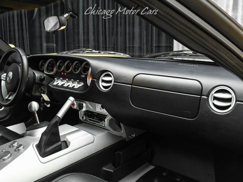 Used 2005 Ford GT image 22