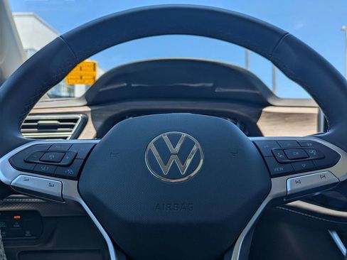 Certified 2026 Volkswagen Atlas SEL Premium R-Line AWD/4WD image 33