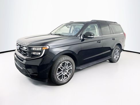 Used 2025 Ford Expedition Active AWD/4WD image 3