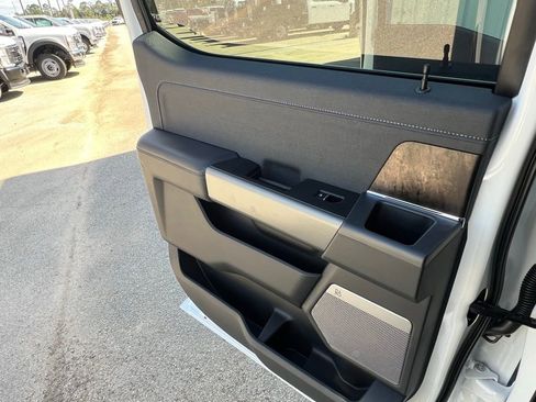 New 2026 Ford F250 Lariat w/ Chrome Package image 18