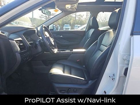 Certified 2023 Nissan Rogue SL w/ SL Premium Package image 13