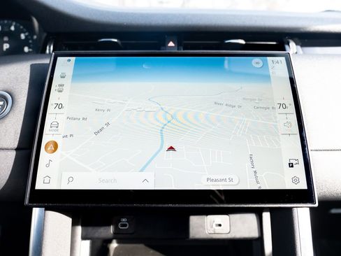 Certified 2025 Land Rover Discovery Sport S image 29