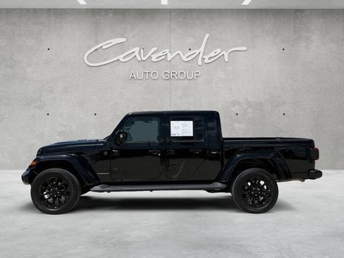 Used 2023 Jeep Gladiator Overland AWD/4WD image 13