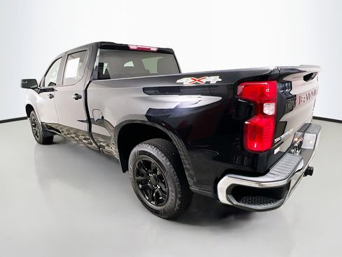 Used 2023 Chevrolet Silverado 1500 LT w/ Protection Package AWD/4WD image 6