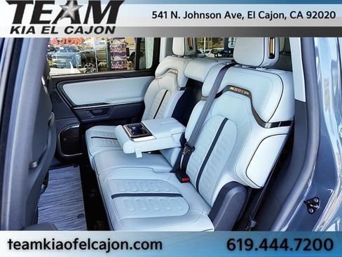 Used 2026 Rivian R1S Adventure AWD/4WD image 20