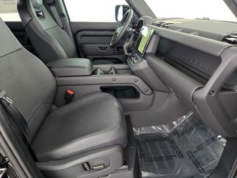 New 2026 Land Rover Defender 110 OCTA AWD/4WD image 3