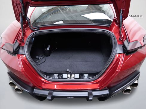 Used 2023 Ferrari Roma RWD image 16