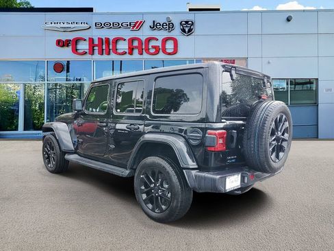Certified 2025 Jeep Wrangler Unlimited Sahara AWD/4WD image 3