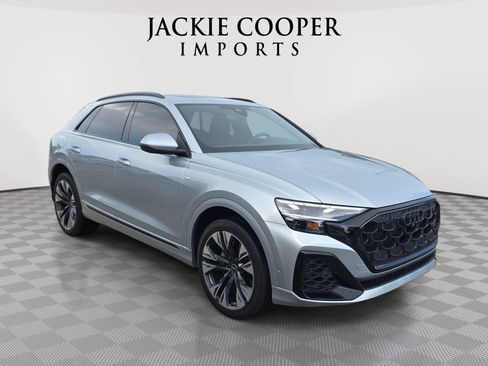 Used 2025 Audi Q8 Premium Plus w/ Premium Plus Package AWD/4WD image 3