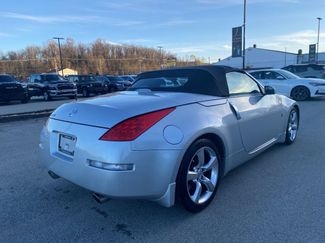 Used 2007 Nissan 350Z Grand Touring video 2