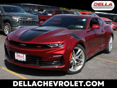 Used 2022 Chevrolet Camaro SS w/ Design Package 2 RWD image 1