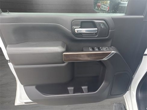 Used 2020 Chevrolet Silverado 2500 LT w/ Fleet Comfort Package image 5