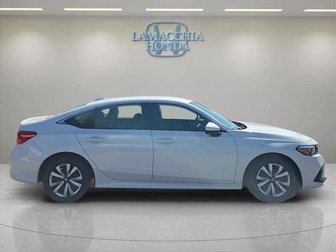 Used 2023 Honda Civic LX image 6