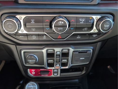 Used 2022 Jeep Wrangler Unlimited Rubicon w/ LED Lighting Group image 26