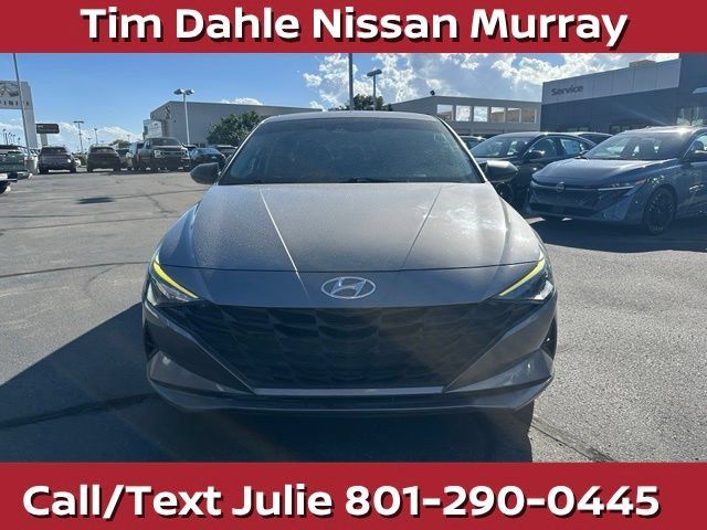 Used 2022 Hyundai Elantra SEL w/ Preferred Accessory Package FWD image 4