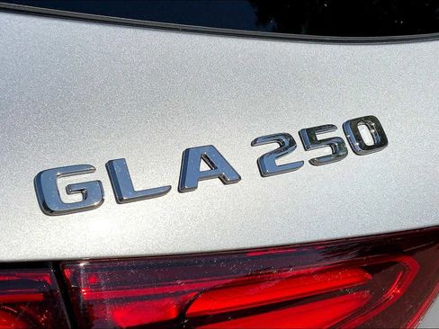 New 2026 Mercedes-Benz GLA 250 4MATIC image 19