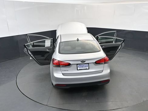 Used 2017 Kia Forte LX FWD image 18