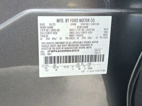 Used 2024 Ford Edge SE w/ Black Appearance Package image 45