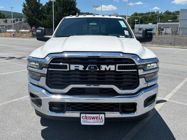 New 2026 RAM 3500 Tradesman AWD/4WD image 10