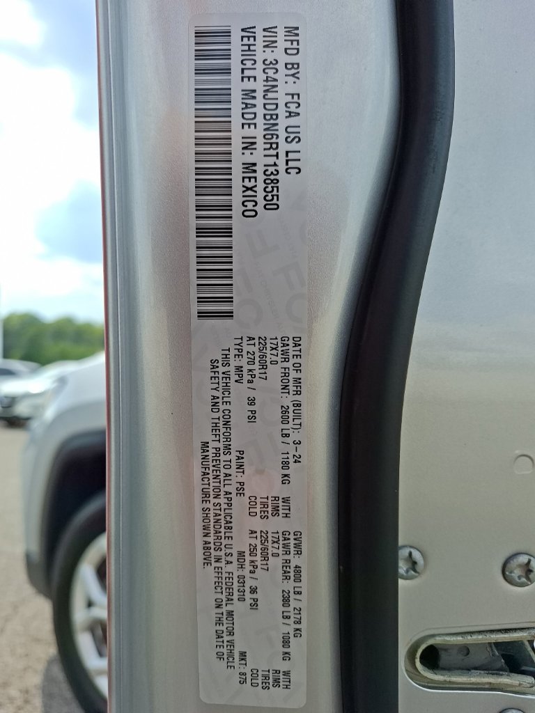 Used 2024 Jeep Compass Latitude AWD/4WD image 34