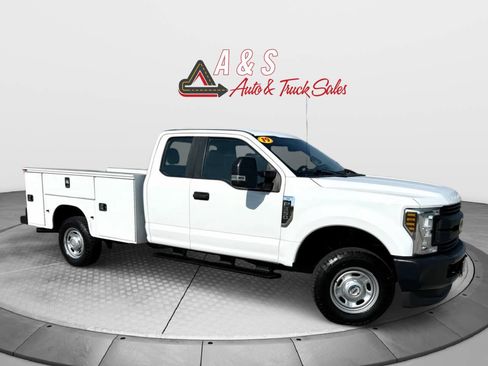 Used 2019 Ford F350 XL w/ Power Equipment Group AWD/4WD image 1