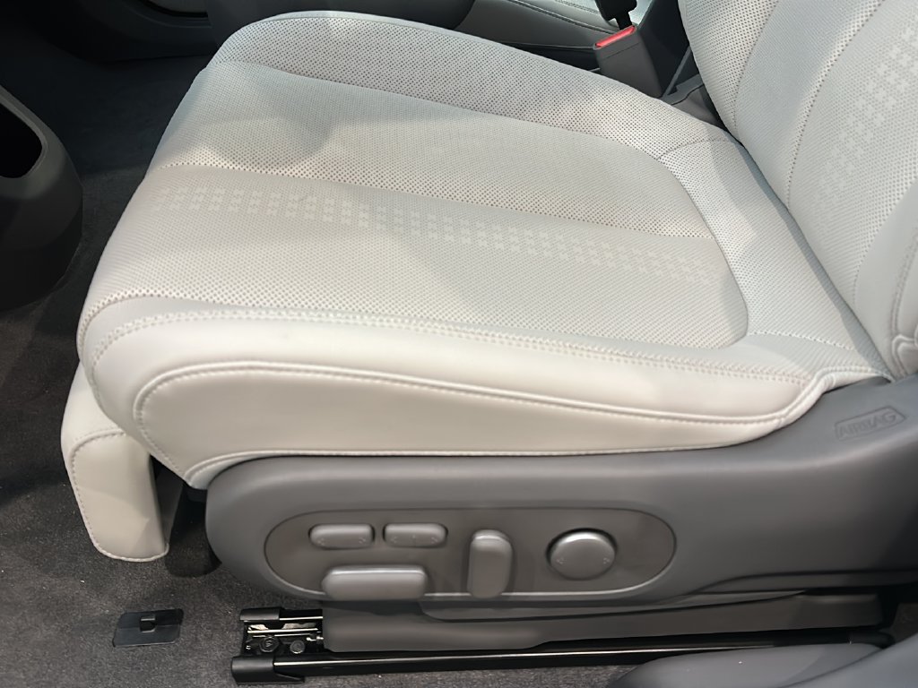 New 2027 Hyundai Ioniq 5 Limited AWD/4WD image 12