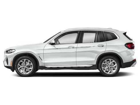 Used 2022 BMW X3 xDrive30i w/ Convenience Package image 3