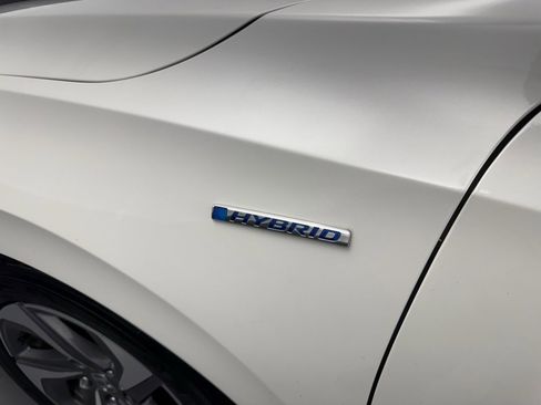 Used 2019 Honda Insight EX image 22