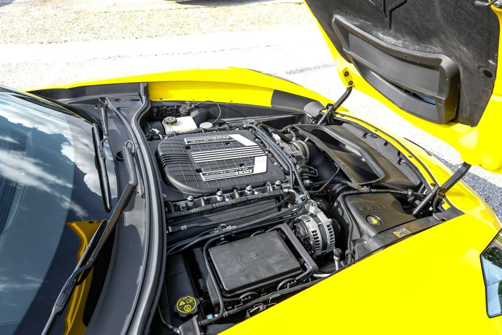 Used 2015 Chevrolet Corvette Z06 w/ 2LZ Preferred Equipment Group RWD image 57
