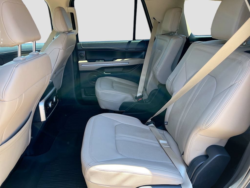 Used 2023 Ford Expedition Limited AWD/4WD image 26