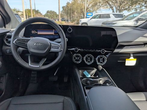 New 2026 Chevrolet Blazer EV LT image 9