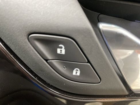 Certified 2025 Chevrolet Blazer RS w/ Enhanced Convenience Package image 25