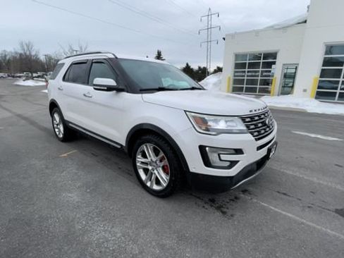 Used 2017 Ford Explorer Limited w/ Equipment Group 301A image 2